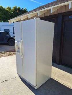 Kenmore Refrigerator 