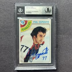 Vintage 1978 Topps #100 P. Esposito signed.Beckett Authenticated Autograph. Negotiable 