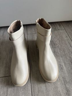 Elegant cream ankle boots with buckle detail, size US 9 #buckle #ankle New with no tag Try them at home only 😊