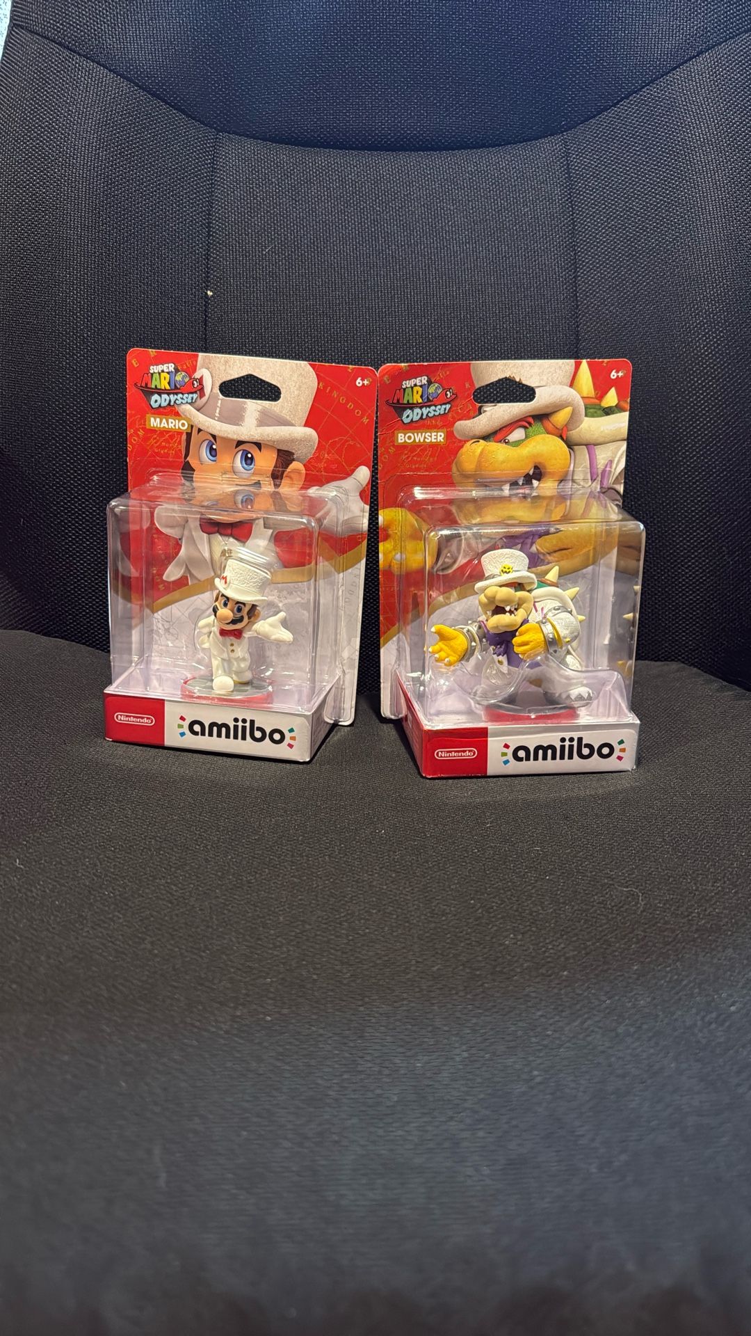 Nintendo Super Mario Odyssey amiibo (Mario Wedding Outfit) + (Bowser Wedding Outfit)