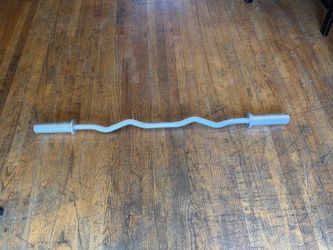 Olympic size curl bar with collars