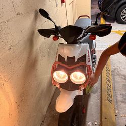 2022 250cc Icebear Malibu Scooter