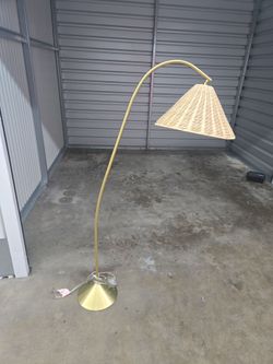 Rattan Lamp with gold stand and clicker