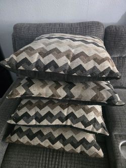 4 pillows
