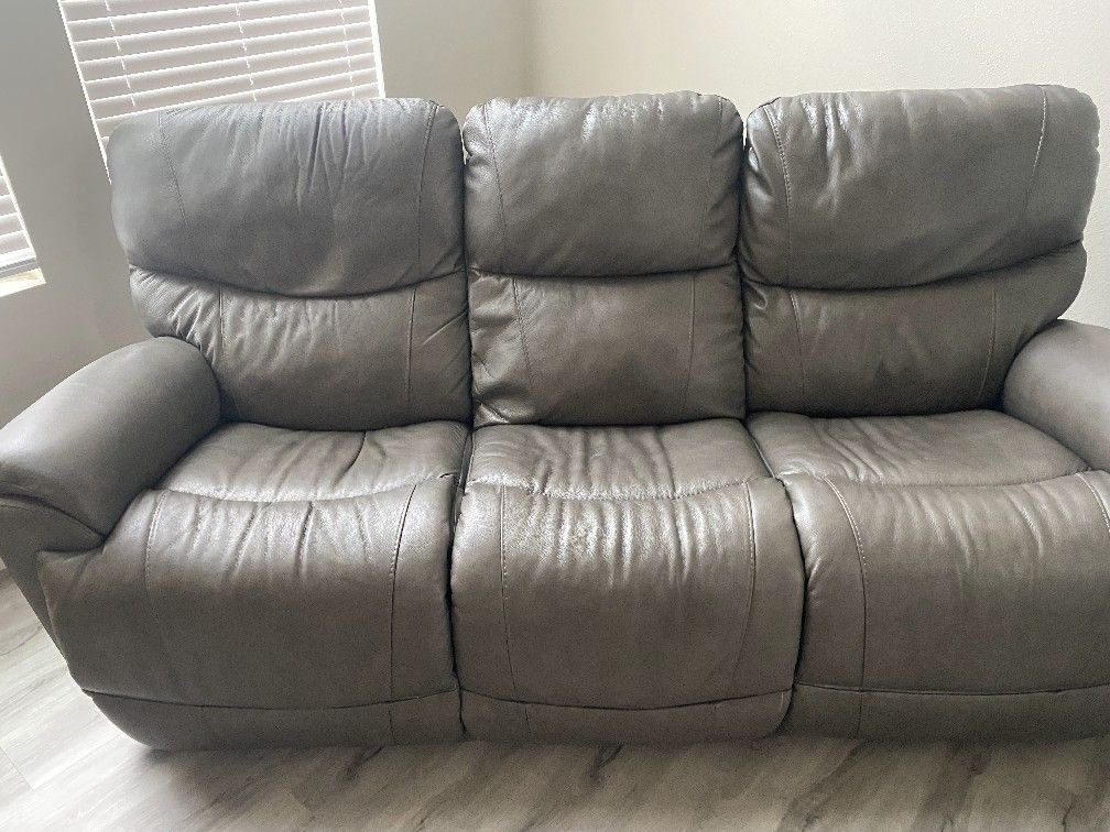 La Z Boy 3 Seat Recliner. 