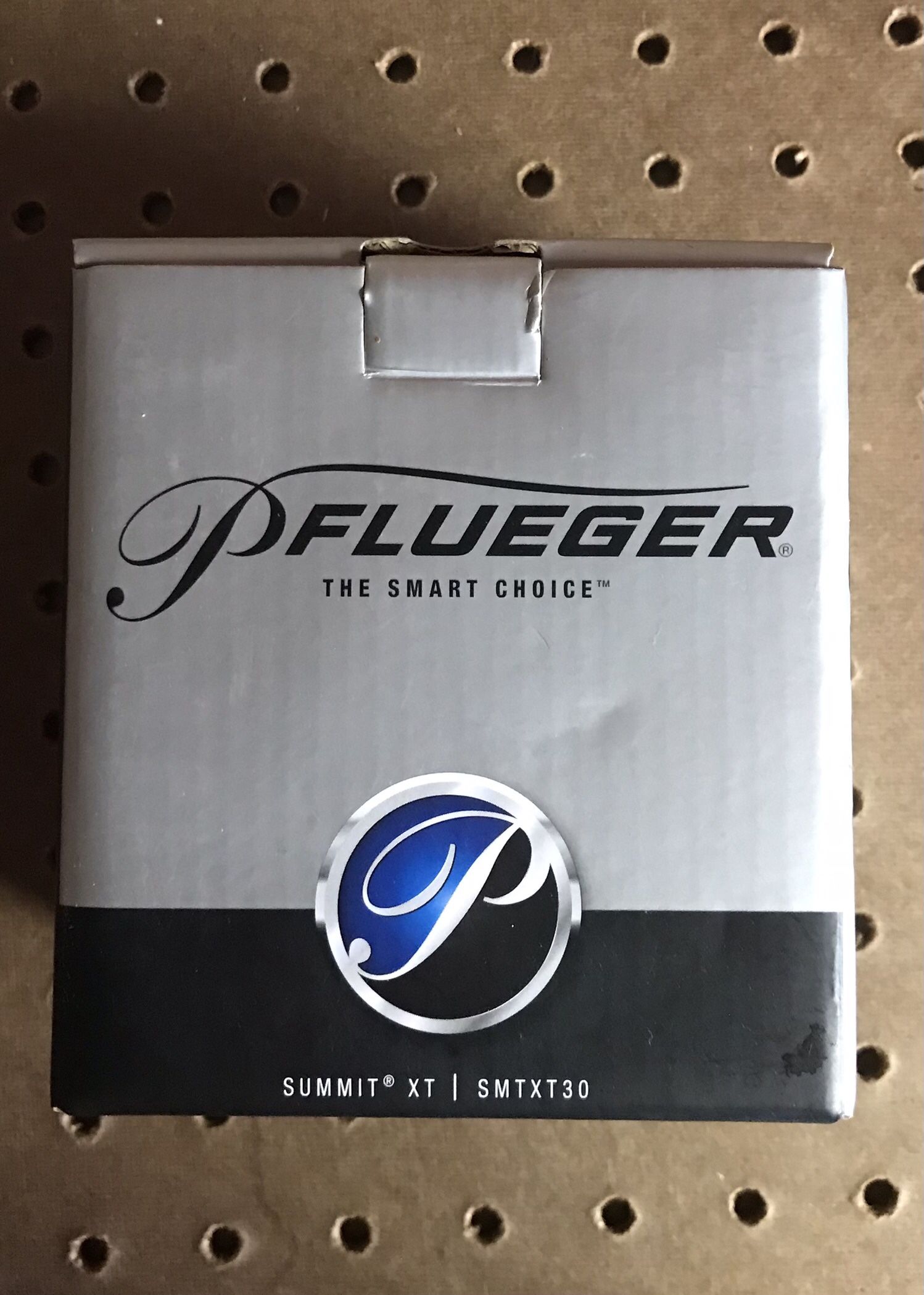 Pflueger Summit XT30