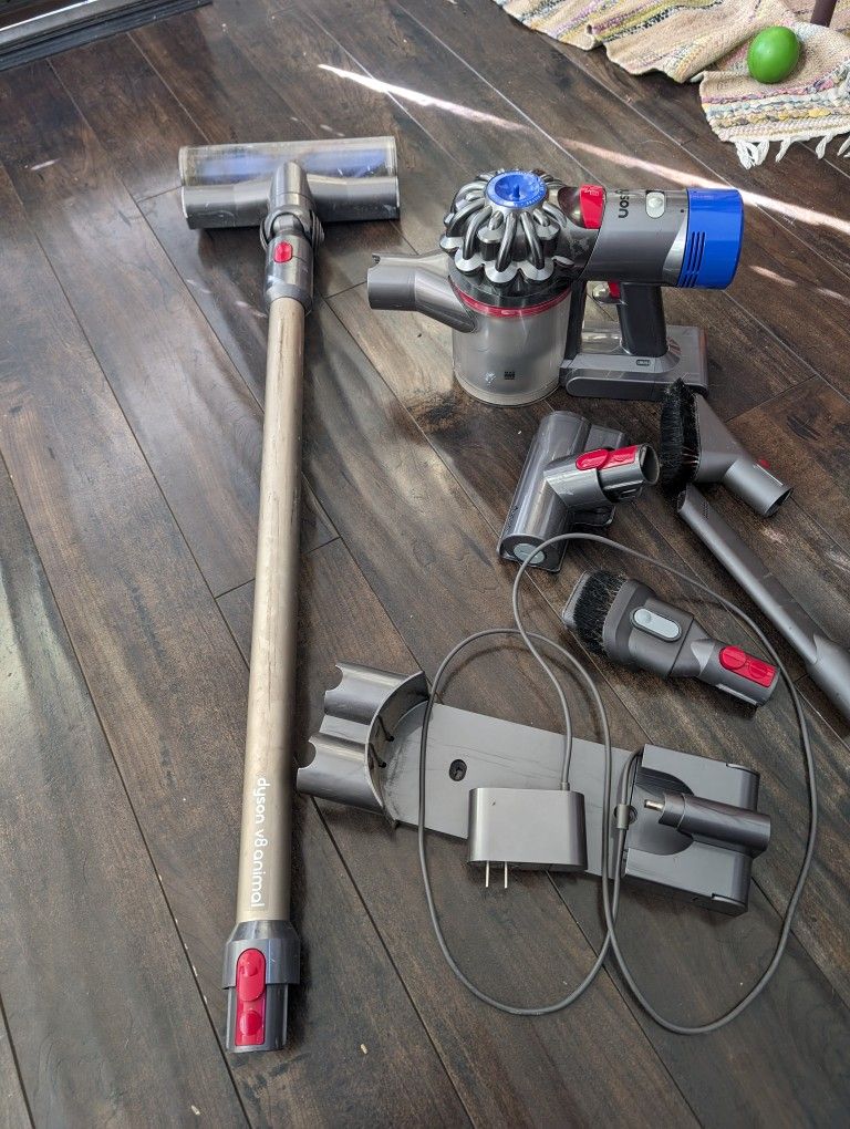 Dyson Wand Vacuum 