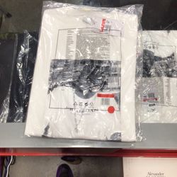2 Black And 3 White Supreme Jordan Biggie Shirt Size Large  