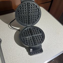 Waffle Maker 