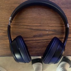 Beats Solo 4