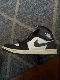 Nike Air Jordan 1 Mid Black/White/Grey