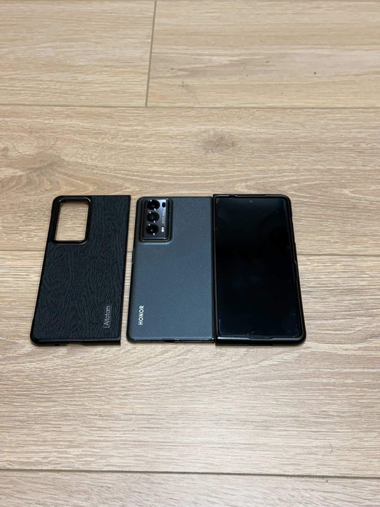 Honor Magic V2 Global Rom Unlocked Will Connect With Any Carriers