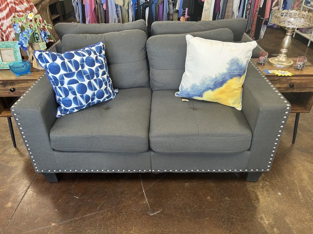 GRAY LOVESEAT