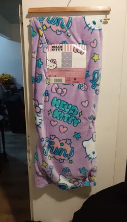 HELLO KITTY BLANKET