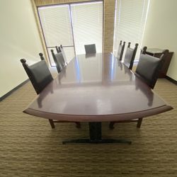 High End Dining Table / Confrence Table (w/Chairs)