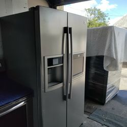 rare LG original TV screen refrigerator works perfect with warranty