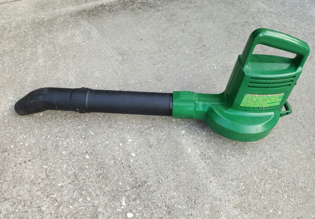 Leaf Blower 🍃