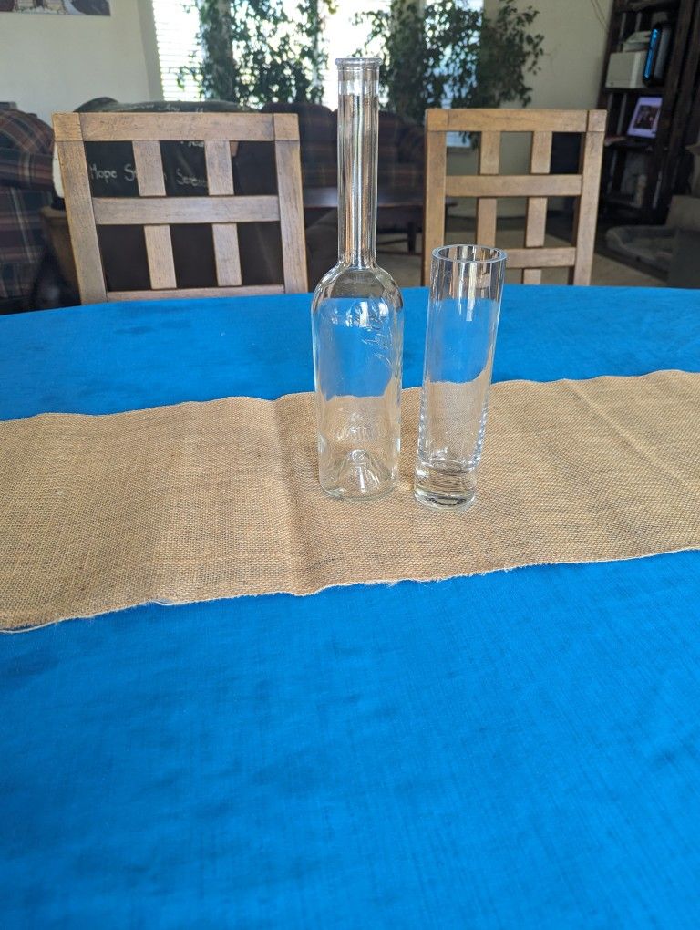 8 Burlap Table Runners