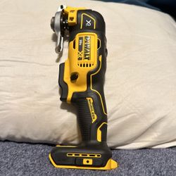 Dewalt Multi Tool 3-speed