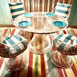 MCM Woodard Indoor/Outdoor Patio/Dining Set