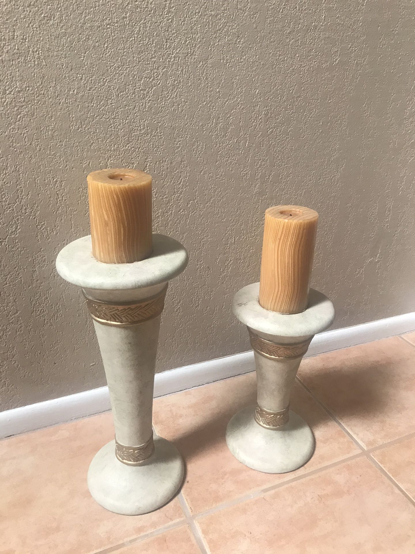 Candle sticks