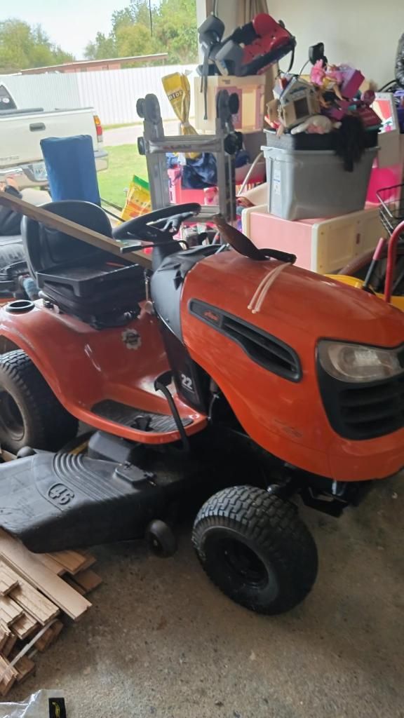 Ariens Lawn Tractor 