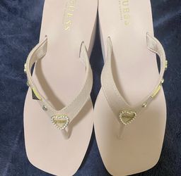 NEW Guess Women's Baby Pink with Silver Heart n jewel flap flip Sandals