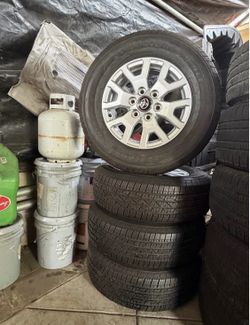 Toyota Tacoma wheels