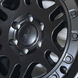 4 NEW TREMOR 17x8.5 6.139 New In Box