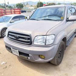 2001 Toyota Sequoia Limited 