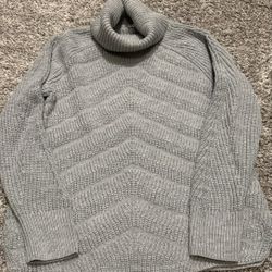Women's Large Sweater
