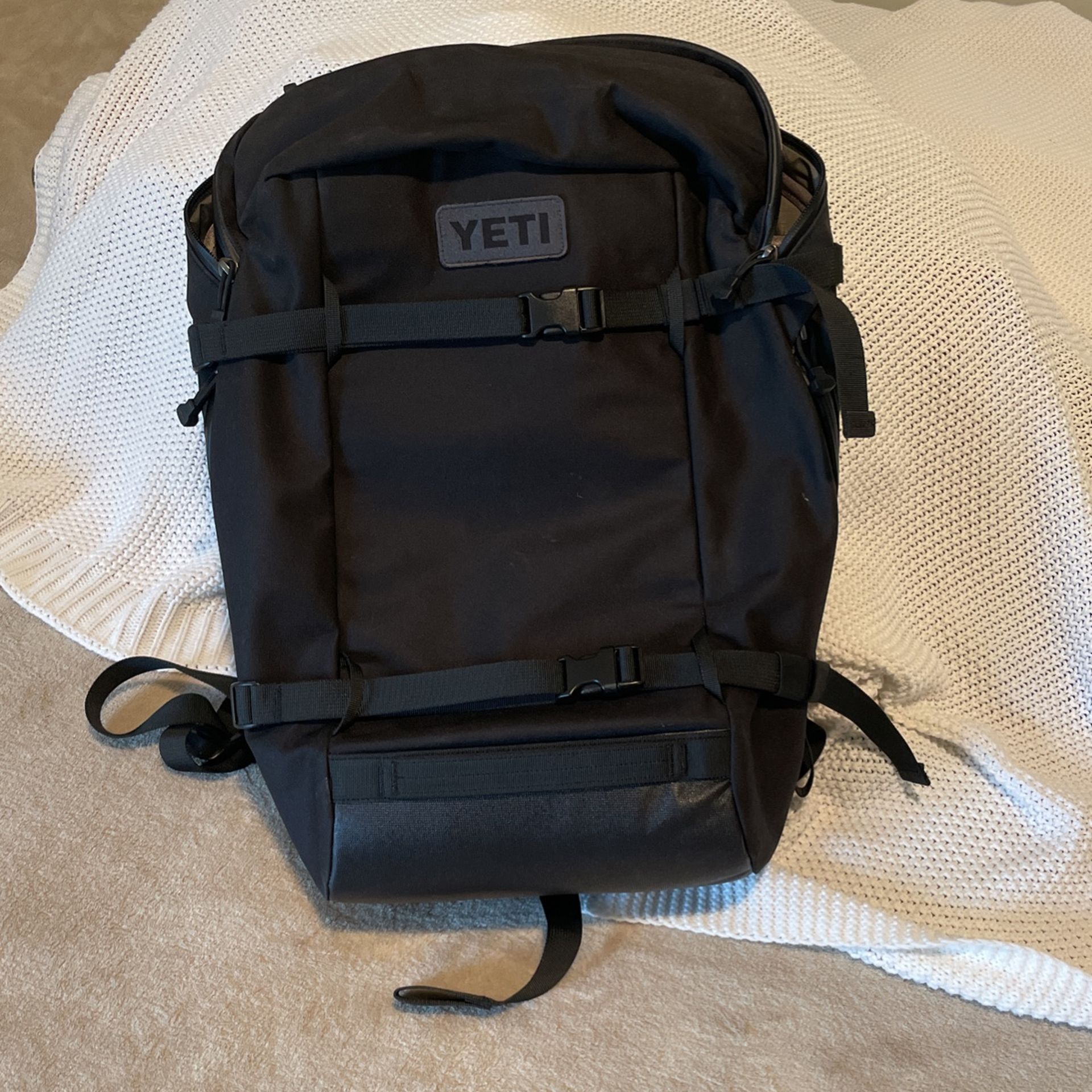 YETI 22L BACKPACK