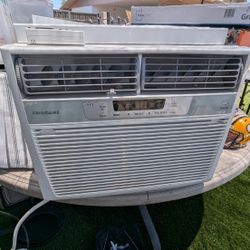 Frigidaire AC Unit With Remote Control Located In Mesa 
