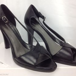 Worthington Women's 7.5 Black Leather Heels