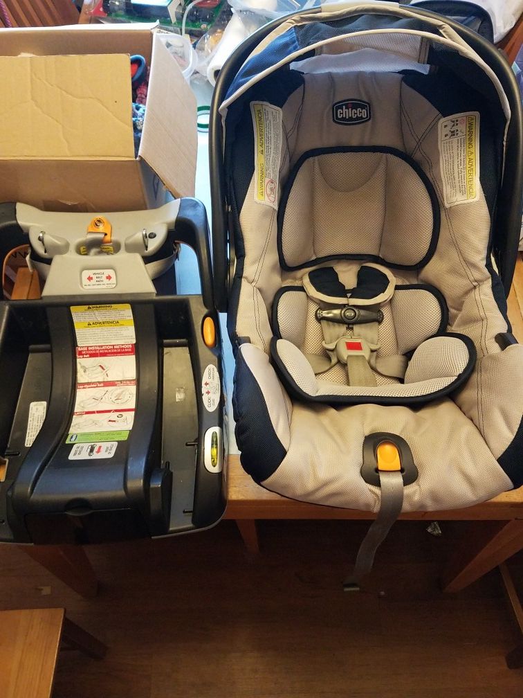 Baby Car Seat - Chicco Keyfit 30