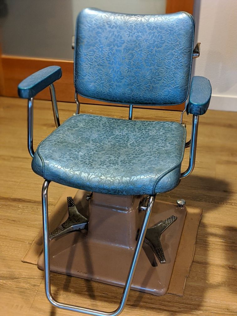 Vintage Belvedere hair styling chair