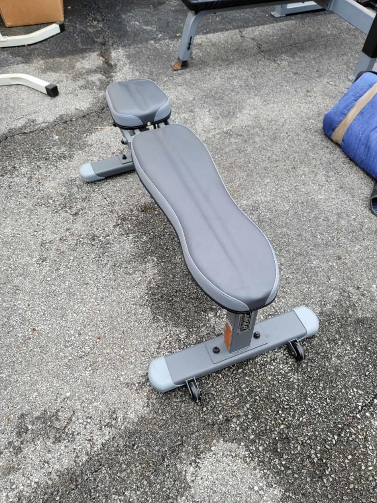 Grey Weightlifting Bench Adjustable