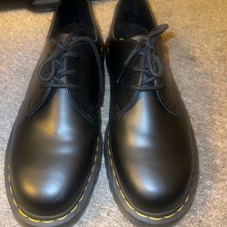 1461 Doc martens Smooth Leather Oxford Shoes (Size 13 Men’s)