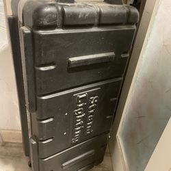 Rolling Lighting Case  With 10 Lights Barndoor