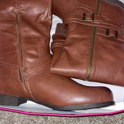 Womens Boots Size 11