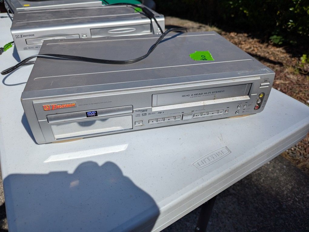 VCRs/DVD Player 