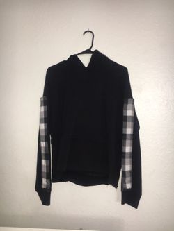 BLACK CUT N SEW HOODIE SIZE LARGE