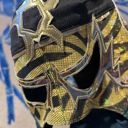 WWE PENTA MASK 