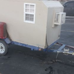  CAMPING TRAILER