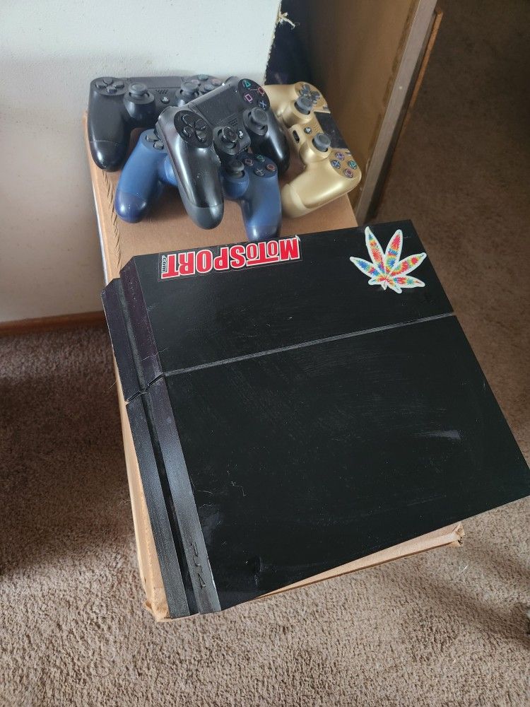 Ps4 With Psvr And Games And Controllers