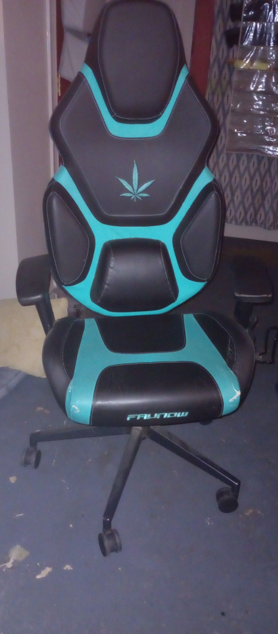 Gaming Chair/Office Chair Blue Hemp Leaf