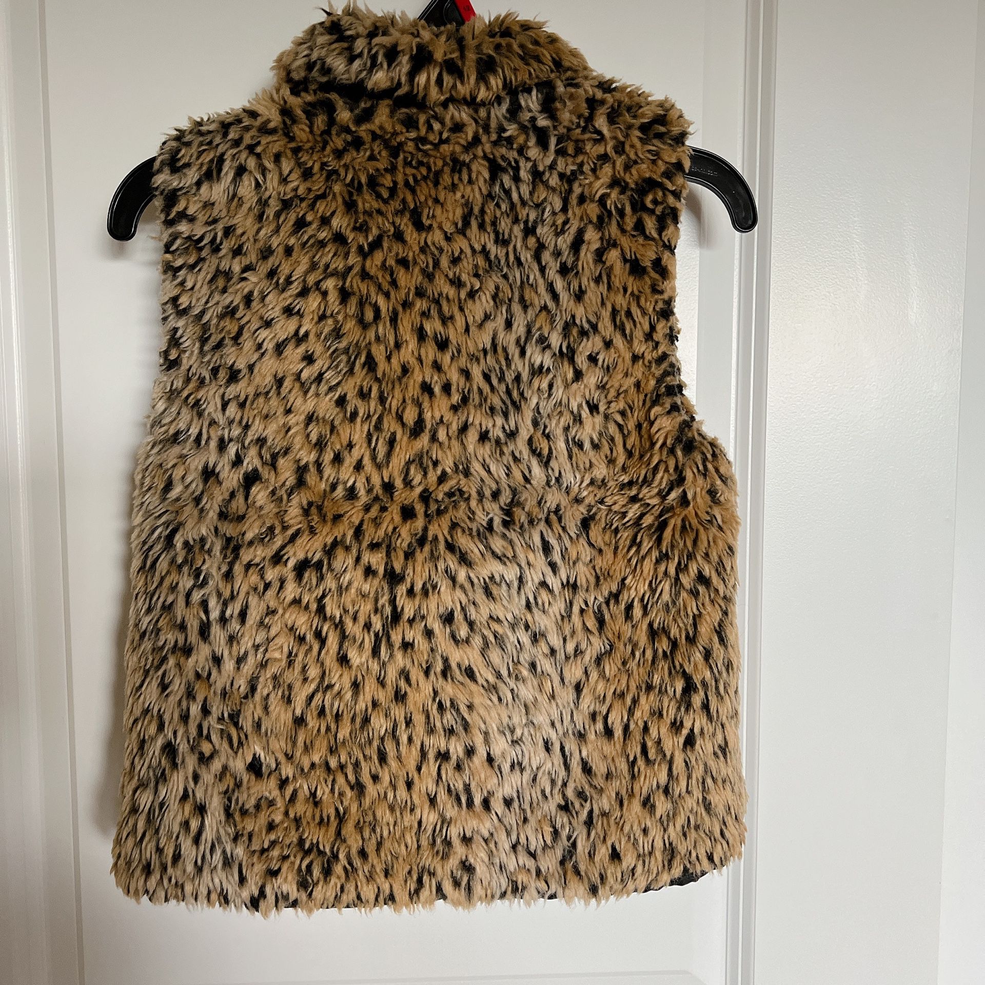 Girls Fur Vest Size 10 