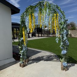 Flower Arch And Balloon Decoration 