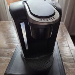 Keurig K Cup Coffee Machine W/ Coffee Tray