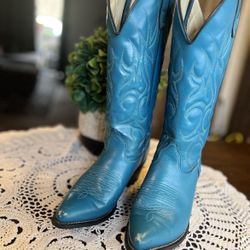 Leather Cowboy boots size 7 by SHEPLERS  made in USA